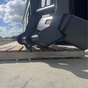 V8 Customs Triple Hoop Bullbar – Powder Coated Black